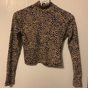 NWT- Brandy Melville cropped turtleneck longsleeve